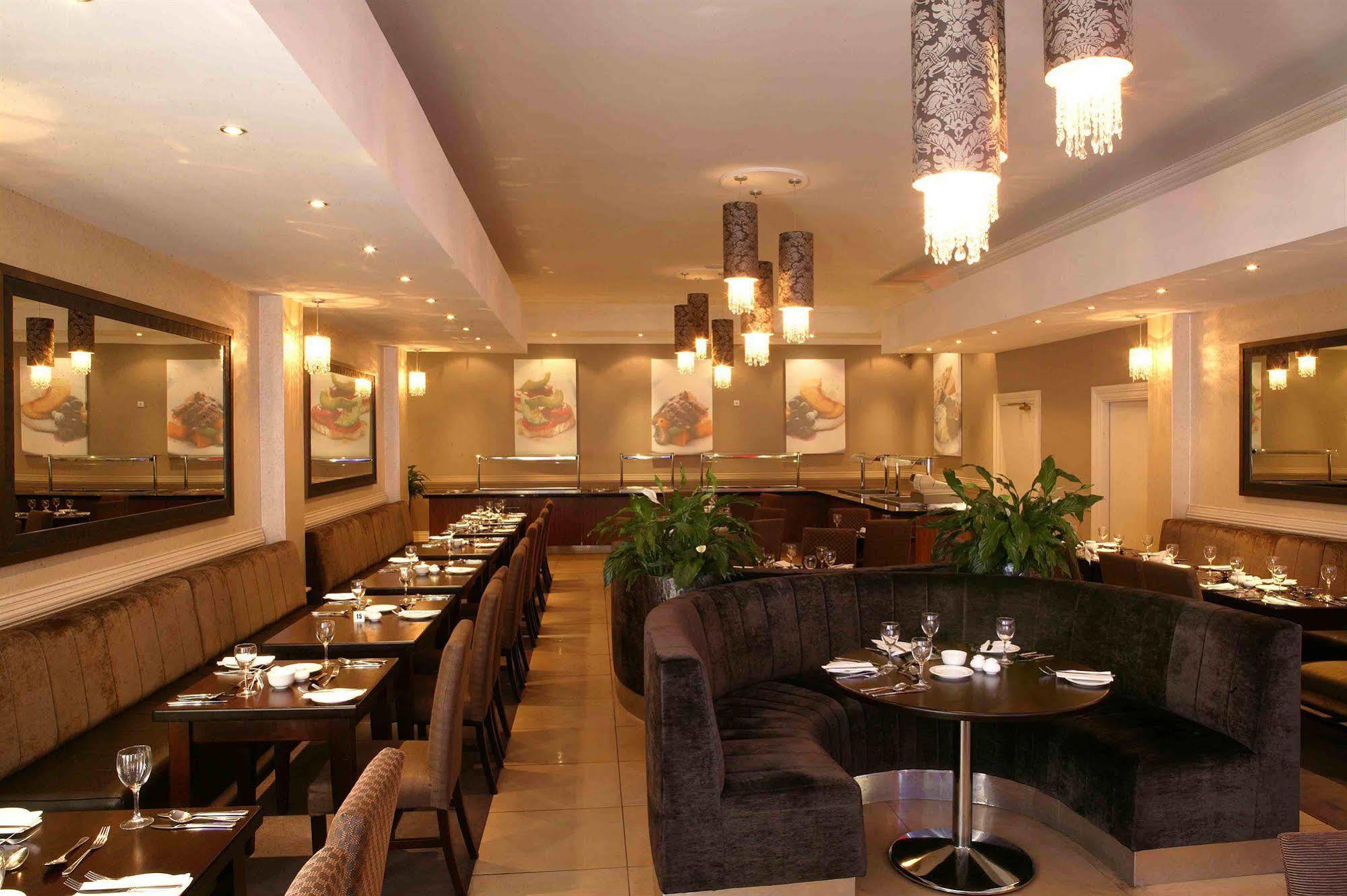 Killarney Oaks Hotel Restaurace fotografie
